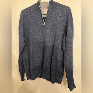 Faherty Quarter Zip sweater. (Size large)